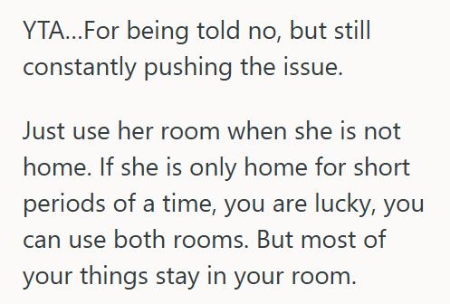That Room 2 She Asked Her Parents To Make Her Younger Sister Give Up Her Room Since She’s Barely Home, But Now Her Whole Family Is Mad And Says Shes Being Ridiculous