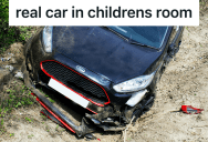 Drivers Kept Crashing Into Their House, So Homeowners Decided To Line Their Yard With Massive Tree Trunks