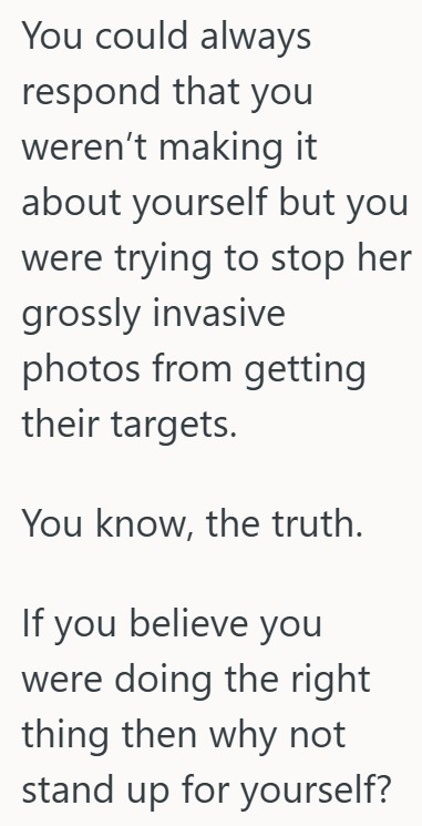 comment 1 110 Her Aunt Tried To Take Candid Photos Of Family Crying At The Service So She Could Share Them After Being Asked Not To, So This Young Woman Stood To Block Her Shot Each Time
