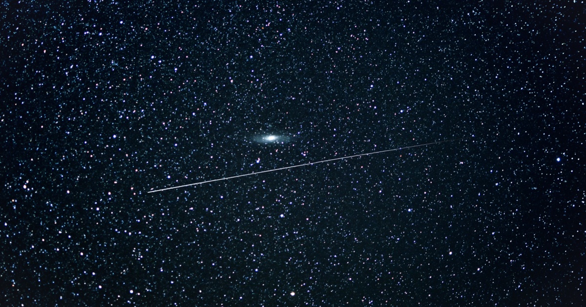 Comet in the night sky