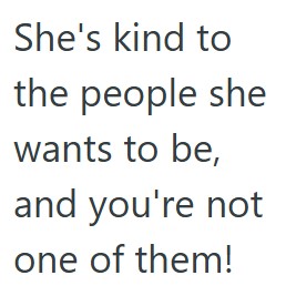 Comment 3 42 Customer Asked For Help With A Coupon, But She Was Extremely Rude To The Employee Who Tried To Assist