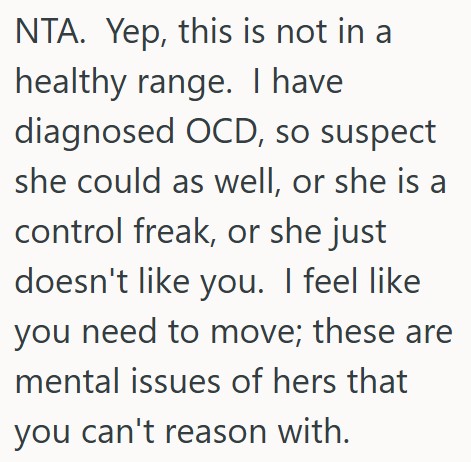 Comment 4 42 Her Roommate Wants The Bathroom Deep Cleaned Six Times Per Week, But She Thinks That Seems Excessive And Is Refusing To Give In