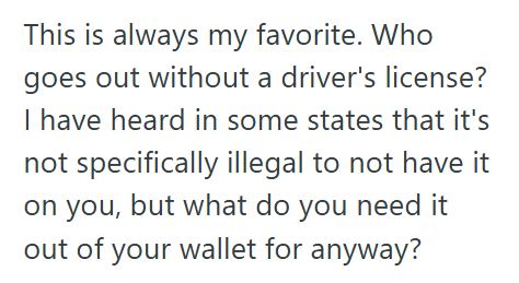 Fake Quit Grocery Store Cashier Refuses To Break Policy For A Customer, So When She Starts Screaming At Him, He Fakes Quitting And Leaves Her Speechless