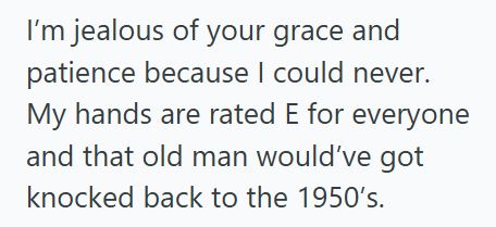 Helping Out 1 Woman Browsing A Store Was Mistaken For An Employee By An Elderly Customer, But When She Chose To Help Instead Of Correcting Him, The Situation Ended With Smiles