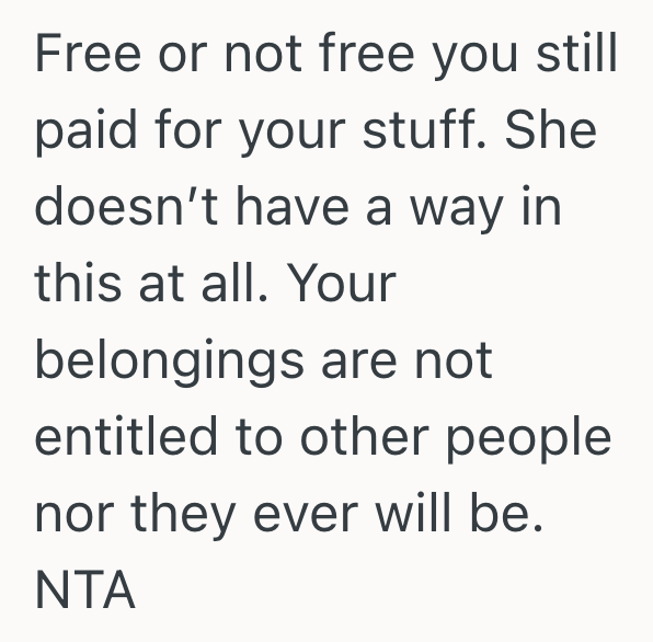 Screenshot 2025 09 02 at 8.11.06 PM She Got Free Samples When She Ordered Some Makeup, But Her Friend Wants Her To Give Her The Freebies