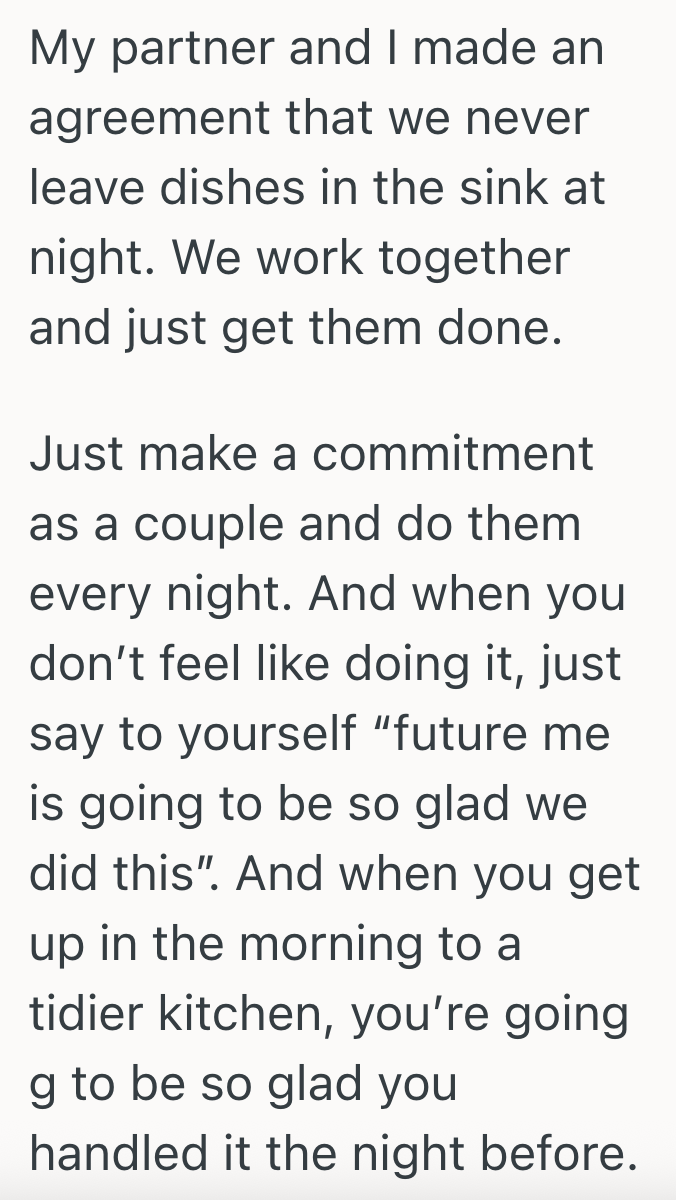 Screenshot 2025 09 16 at 1.24.12 PM Husband Never Cleans Up After Himself When He Cooks, So His Frustrated Spouse Threw Out A Pan Of Cookies That He Didnt Put Away