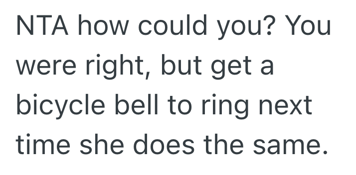 Screenshot 2025 09 16 at 9.43.11 PM Woman Walking Her Dog In The Park Gives Extra Space To Distracted Dog Owner, But The Dog Owner Accuses Her Of Being Rude