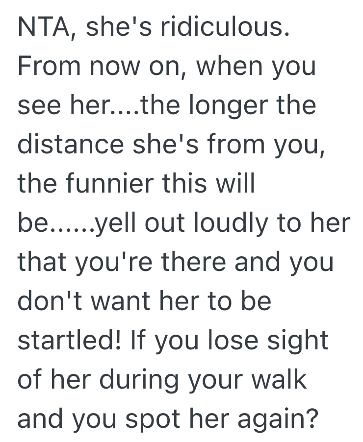 Screenshot 2025 09 16 at 9.44.56 PM Woman Walking Her Dog In The Park Gives Extra Space To Distracted Dog Owner, But The Dog Owner Accuses Her Of Being Rude