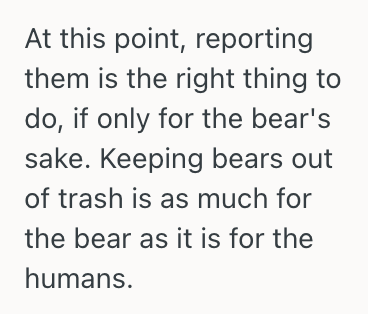 Screenshot 2025 09 20 at 8.20.15 PM Homeowner Confronted Her Next Door Neighbor About The Trash They Leave Outside Their House, But The Neighbors Response Was To Just Deal With It