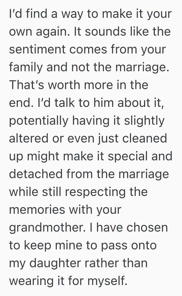 Screenshot 2025 09 22 at 12.07.33 PM Woman Found Her Grandmother’s Wedding Ring That Once Served As Her Engagement Ring, Feared Wearing It Again Would Upset Her Partner