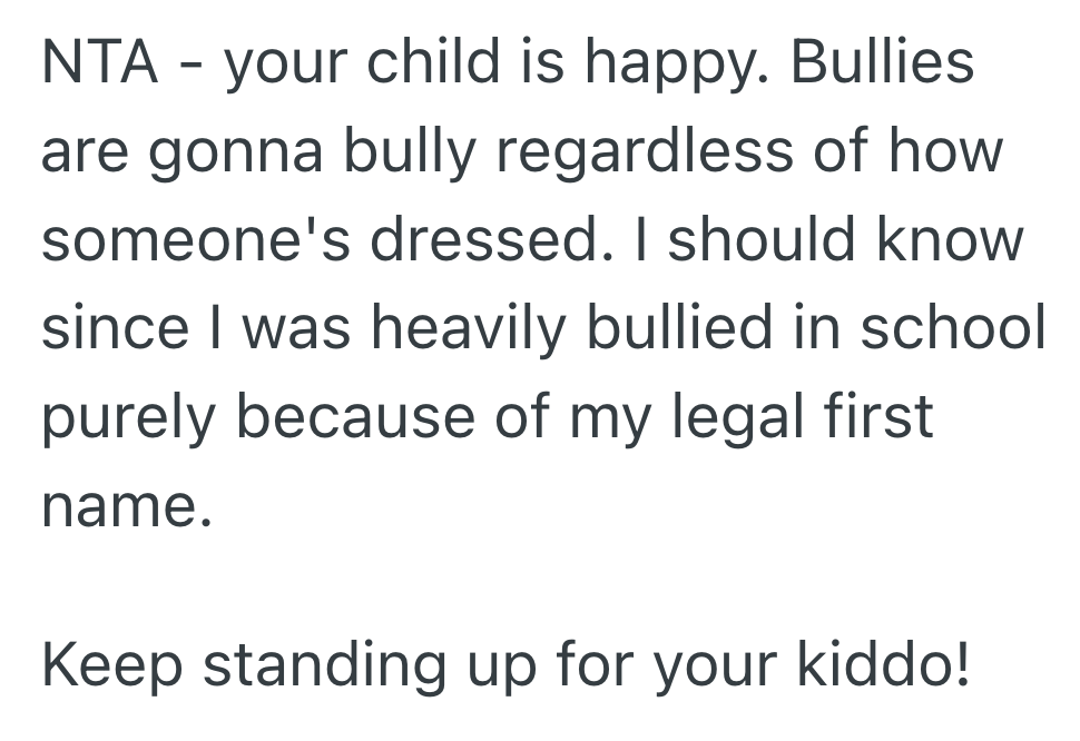 Screenshot 2025 09 22 at 6.36.05 PM Mom Told Off A Stranger Who Told Her Her Goth Teen Will Be Bullied, But Now She And Her Husband Want To Protect Her