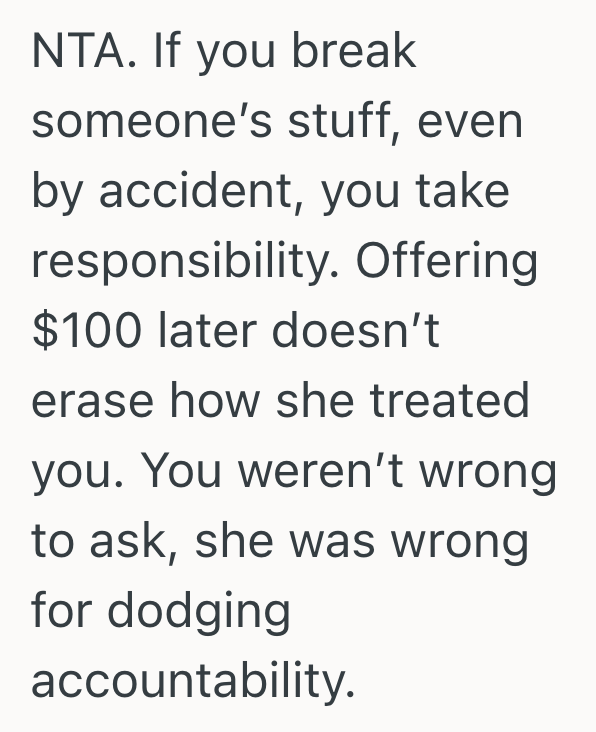 Screenshot 2025 09 24 at 9.34.44 AM Mans Friend Borrowed His Camera To Take Pictures At The Beach, But When The Camera Broke After Getting Wet, She Refused To Help Him Pay For A Replacement