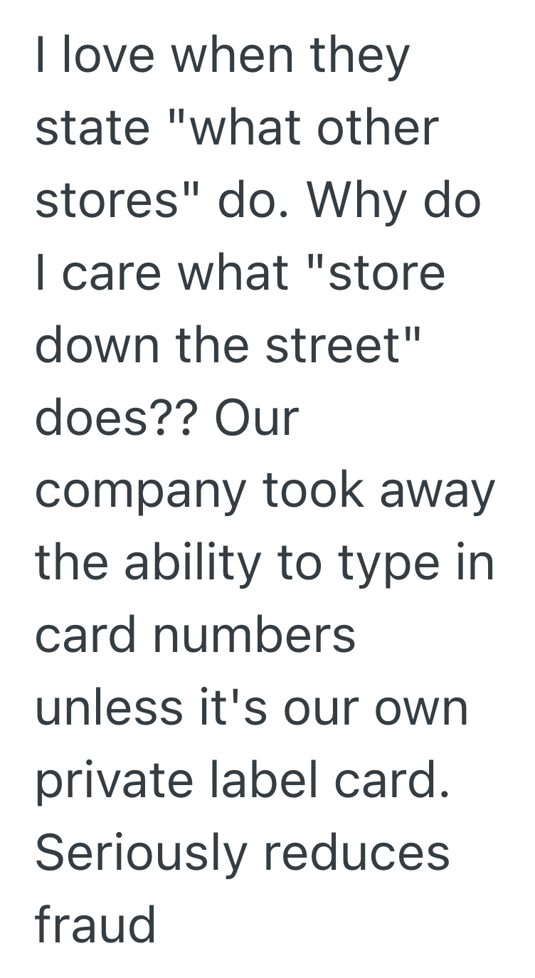 Screenshot 2025 09 29 at 11.49.18 AM Thieving Family Tried To Pull Off A Credit Card Scam Before Closing, But One Astute Retail Worker Turned Their Plan Into A Complete Failure
