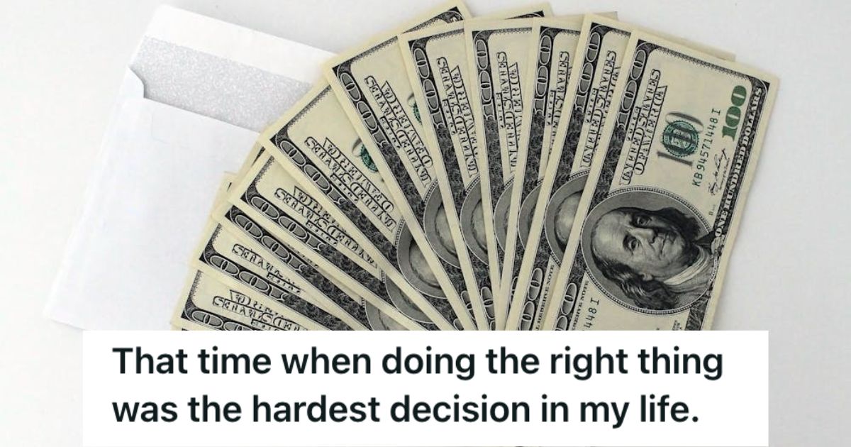 $100 bills and a white envelop