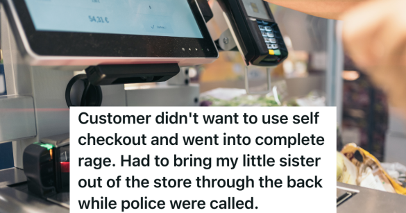 self checkout machine in grocery store