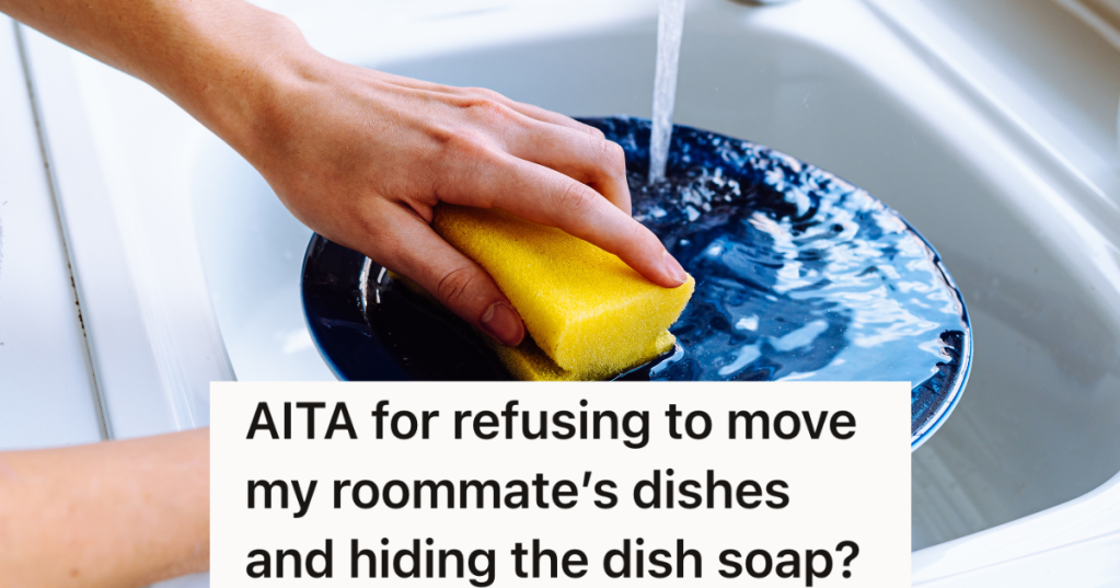 woman hand washing dishes in the sink