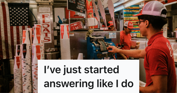 fast food employees working in kitchen