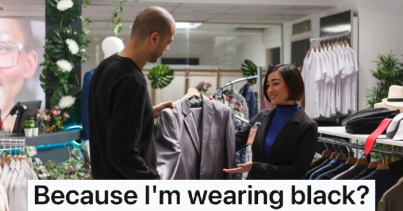 customer asking employee for help