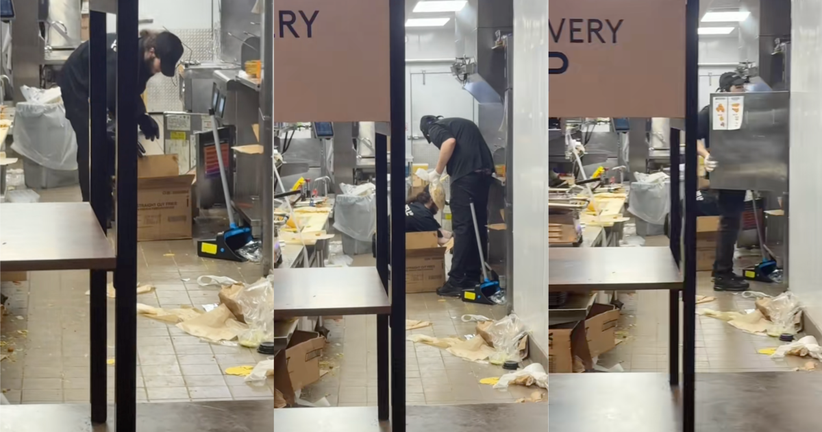 worker in a taco bell