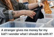 Stranger Tried To Help A Struggling Mom Buy Her Daughter A Pair Of Shoes, But When She Handed The Mom The Money, She Pocketed The Bill And Left Her Child Empty-Handed