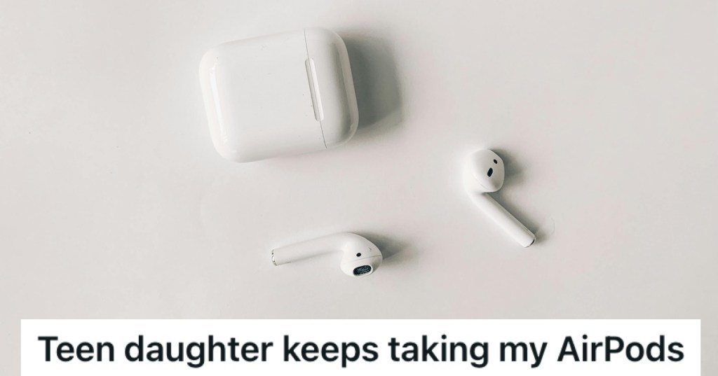 A pair of airpods