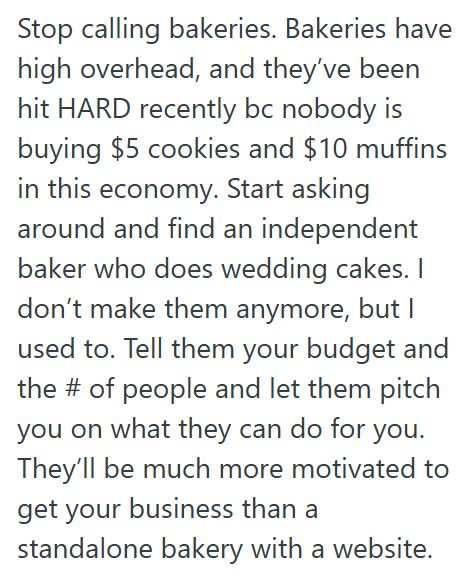 Comment 1 132 An Aunt Offered To Pay For Her Nieces Wedding Cake, But Then Realized She Couldnt Afford It, So Now The Niece Is Heartbroken