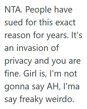 Comment 2 86 Her Brother Brought A Girl Home, And She Recorded Their Whole Apartment And Posted It On TikTok, So She Wants To Call The Police For A Violation Of Privacy