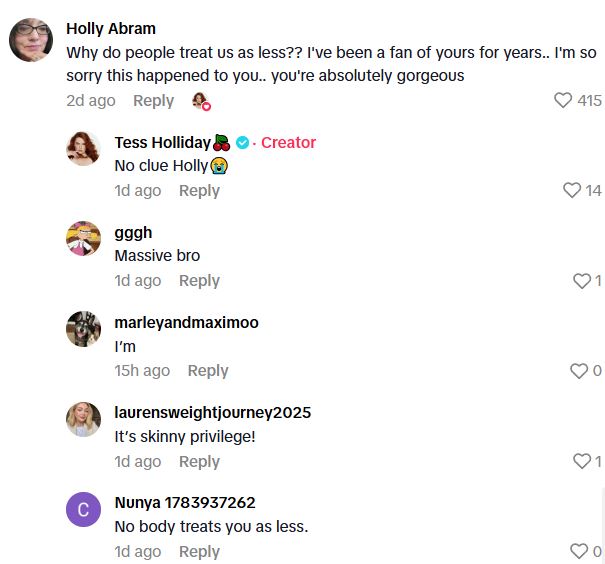 Comment 3 109 Body Positivity Influencer, Tess Holliday, Talks About Her Experience When Flying On United Airlines