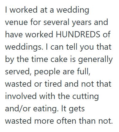 Comment 3 132 An Aunt Offered To Pay For Her Nieces Wedding Cake, But Then Realized She Couldnt Afford It, So Now The Niece Is Heartbroken