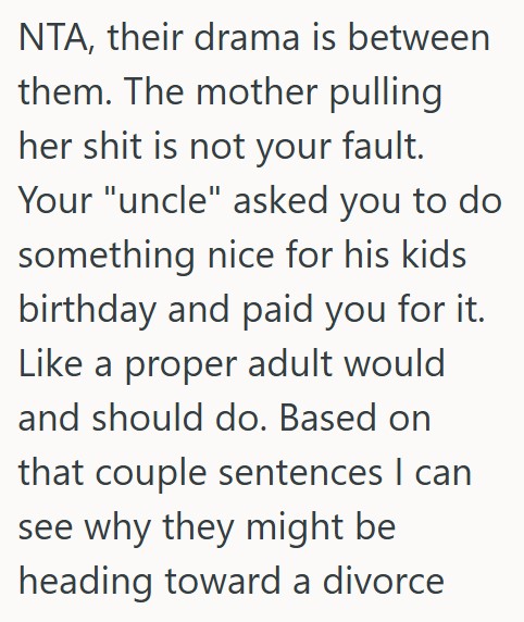 Comment 4 12 His Uncle Asked Him To Pick Up A Gift On His Vacation, But His Aunt Got Upset That He Didnt Offer To Do The Same For Her