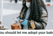 Pregnant Vendor Was Asked By Some Customers To Let Them Adopt Her Baby Because She’s Young And Unmarried, So She Collected Herself In The Restroom To Prevent Her Hormonal Self From Lashing Out