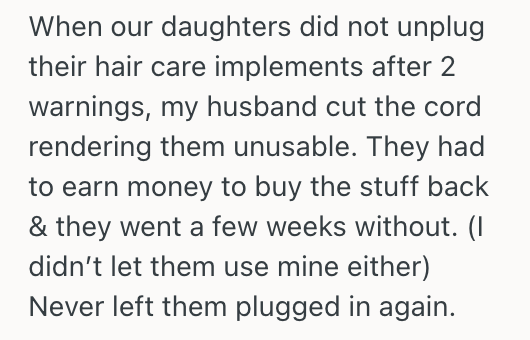 Screenshot 2025 10 06 at 12.08.28 AM Woman Politely Reminded Her Roommates To Unplug Their Hair Tools After Use, But They Did Not Take It Well
