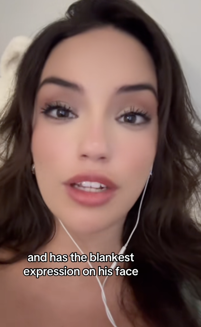 woman talking about a bad first date