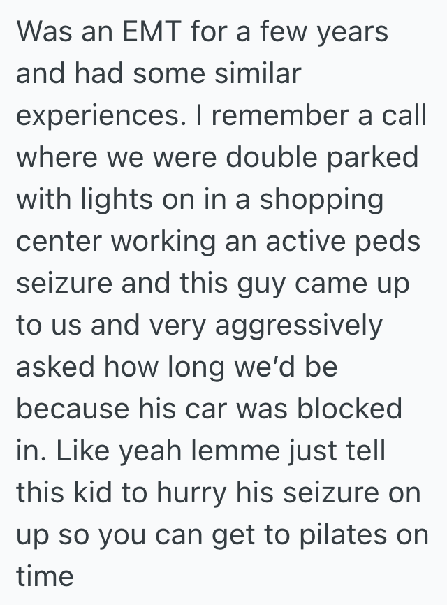 Screenshot 2025 10 14 at 5.25.18 PM Woman Orders Police Officer To Turn Off Flashing Lights On Ambulance, But He Explains That Hes Not A Paramedic