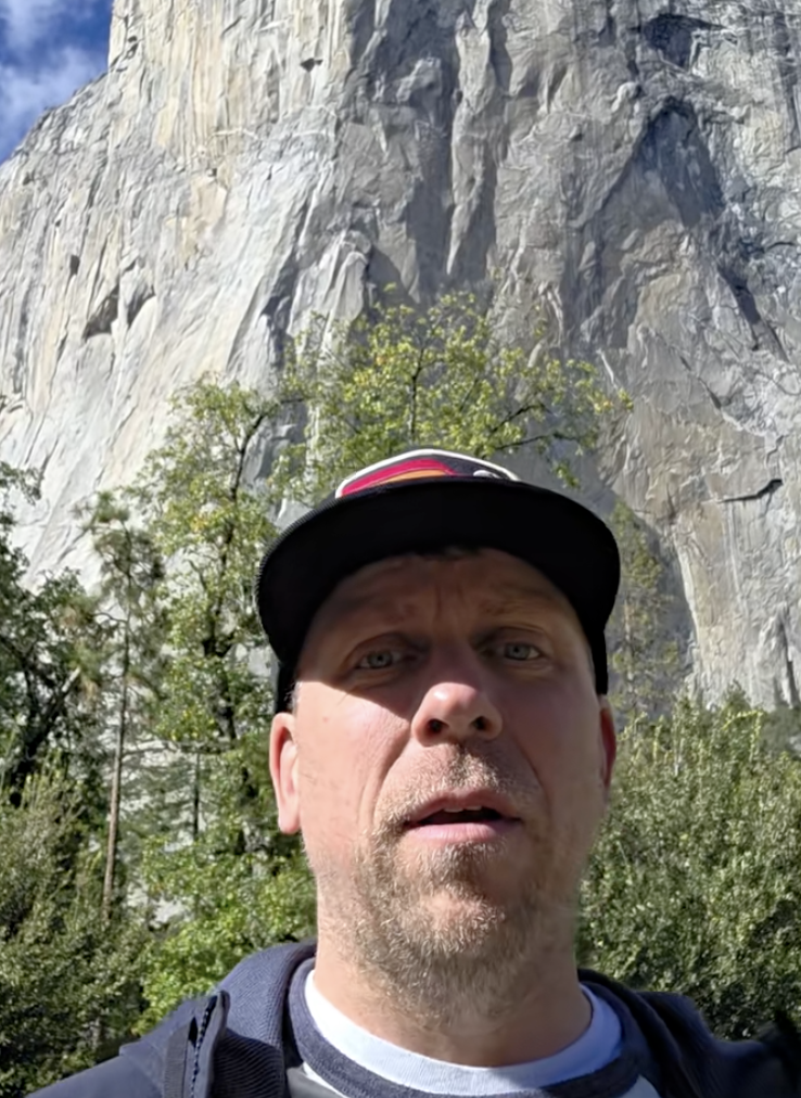 tiktokker in yosemite national park