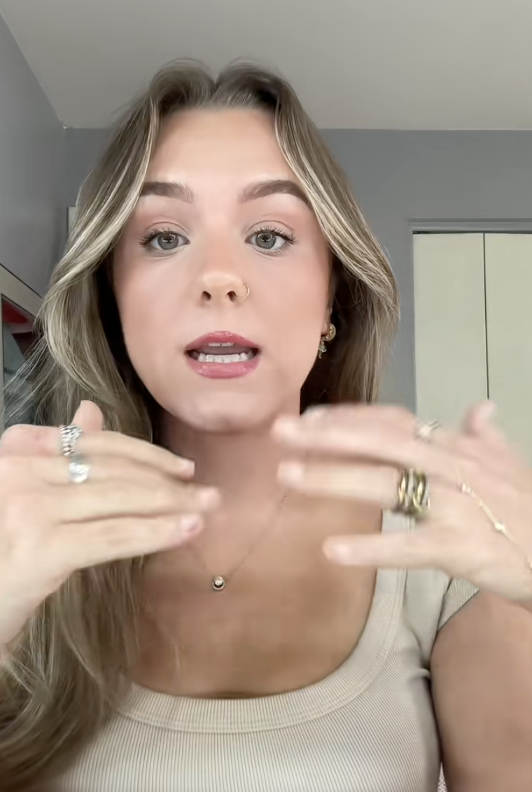 woman talking to tiktok viewers