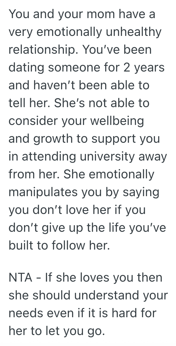 Screenshot 2025 10 18 at 5.20.17 PM Woman Doesnt Want To Switch Colleges, But Her Mom Keeps Trying To Convince Her To Move With Her