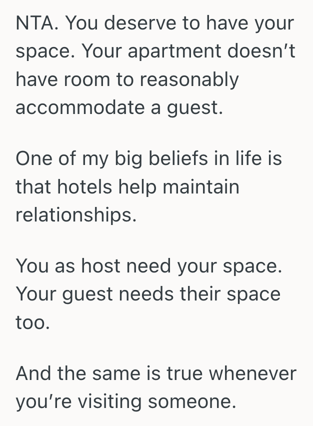 Screenshot 2025 10 20 at 12.34.58 PM Mans Fiancé Wanted Him To Give Up His Bed For His Mom, But He Said No And Sparked A Thanksgiving Feud