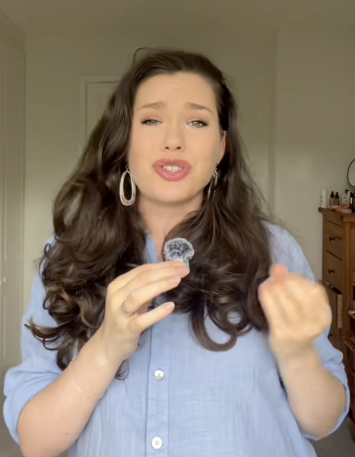 woman talking to tiktokkers