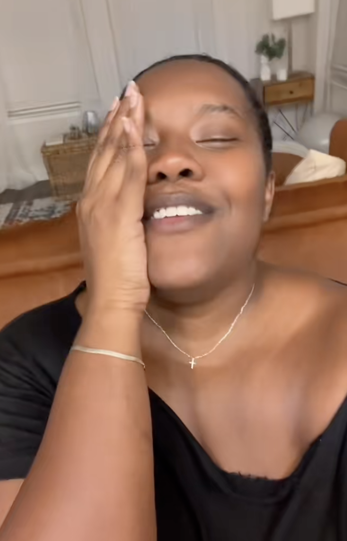 woman talking to tiktok viewers