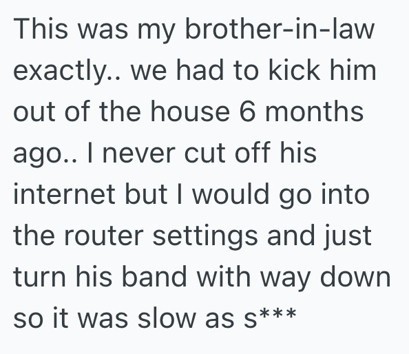 Screenshot 2025 10 29 at 1.00.00 PM Her Lazy Brother Does Nothing Except Act Superior And Use The Internet All Day, So She Messed With The WiFi