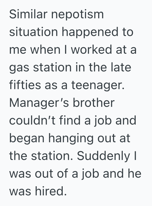 Screenshot 2025 10 29 at 12.45.49 PM High School Student Is Annoyed That Her Manager Cut Her Hours, So She Quits And Gets Another Job