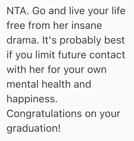 Screenshot 2025 10 30 at 7.43.40 PM Mom Reluctantly Attended Her College Graduation, But Shes Holding A Grudge Because They Didnt Spend Every Minute Together