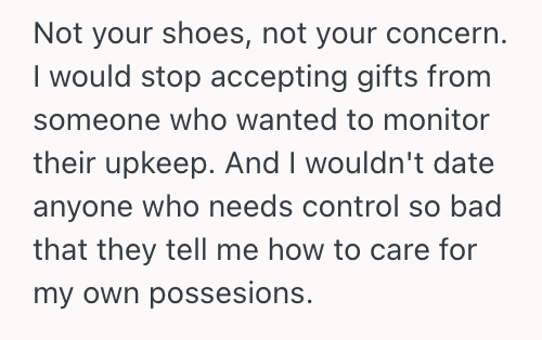 Screenshot 2025 10 31 at 5.34.11 PM Man Gave His Boyfriend A Thoughtful Christmas Gift, So He Was Hurt When It Seemed Like His Partner Wasnt Giving Much Value To It At All