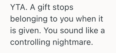 Screenshot 2025 10 31 at 5.35.57 PM Man Gave His Boyfriend A Thoughtful Christmas Gift, So He Was Hurt When It Seemed Like His Partner Wasnt Giving Much Value To It At All
