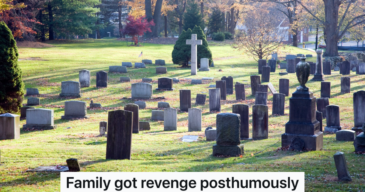 graveyard on a sunny day in the fall