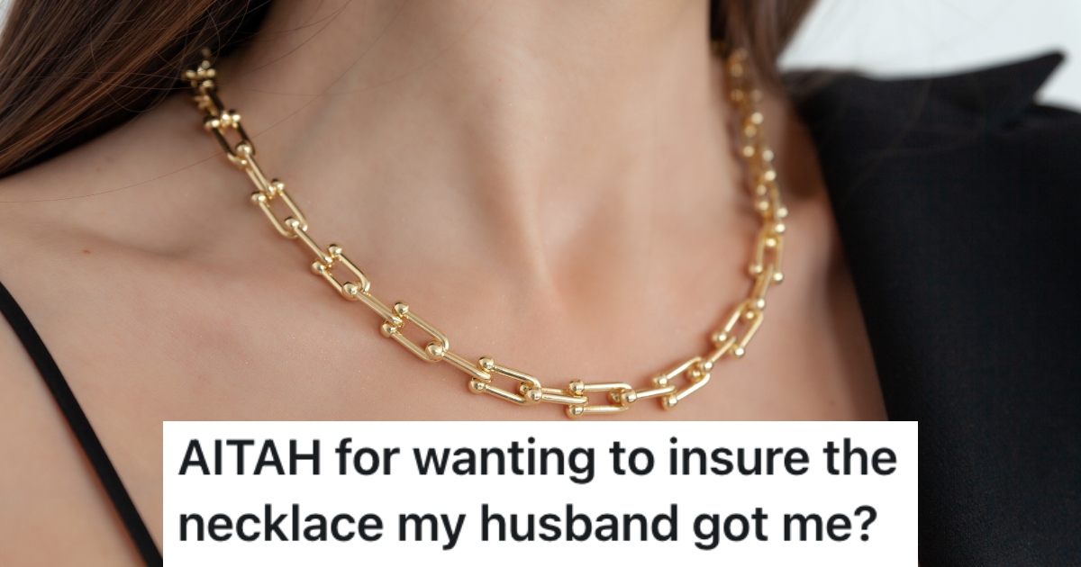 woman wearing a necklace