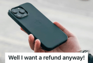 Tourist From The UK Demanded A Refund On A Final Sale Phone Plan, So A Retail Worker Reminded Him That’s Not How Things Work In America