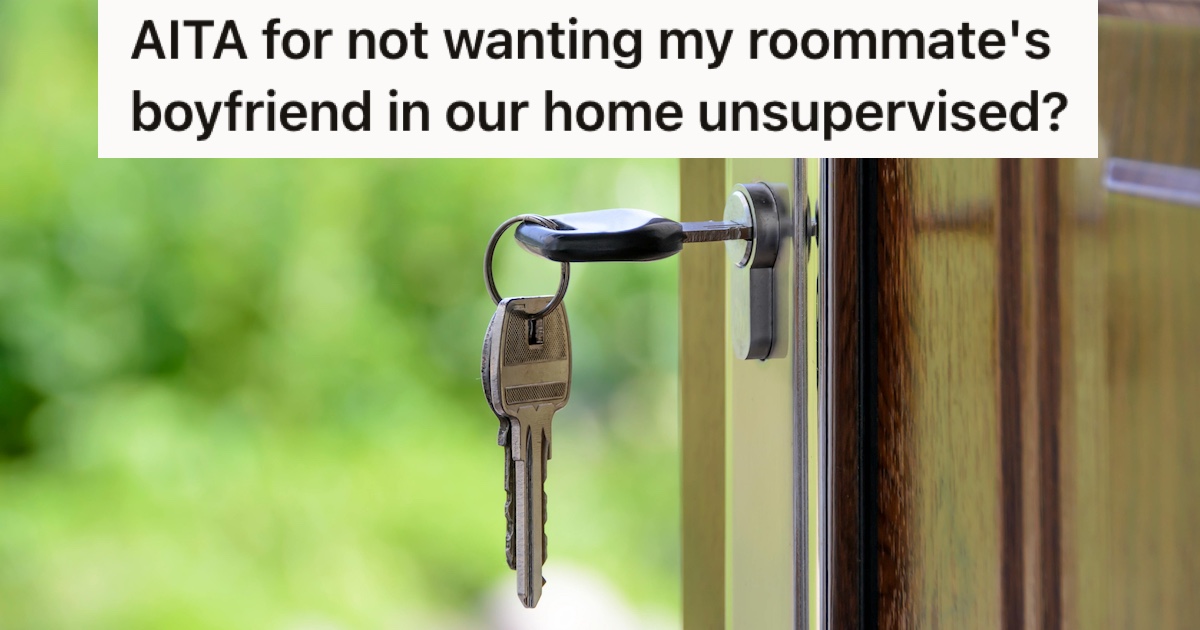 Woman Was Less Than Impressed When Her Roommates Boyfriend Spent More And More Time In Their Home, But When Her Roommate Crossed A Huge Boundary, She Could No Longer Keep Quiet Keys in a door lock