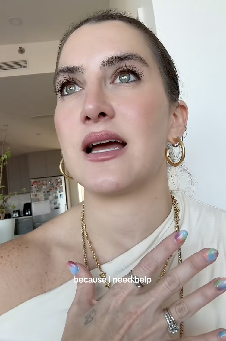 woman talking to tiktokkers